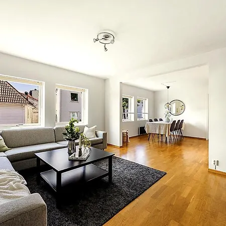 Cozy And Spacious 3-room In Sandviken 公寓